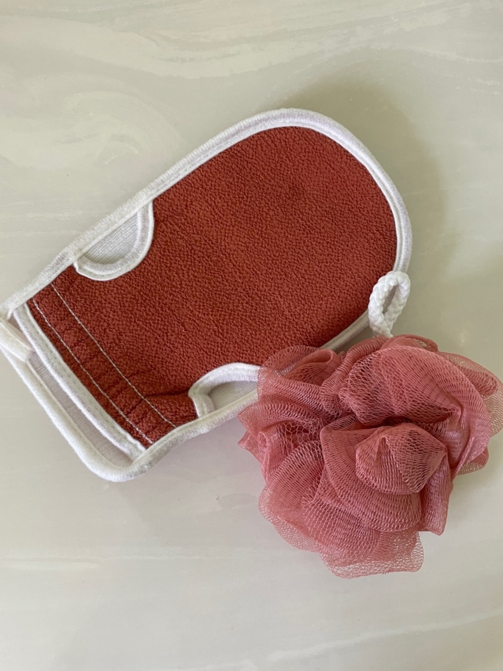Rust Red Exfoliating Wash Mitt with Rose Pink Bath Pouf